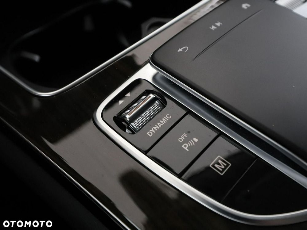 Mercedes-Benz GLC 300 de 4Matic 9G-TRONIC - 31