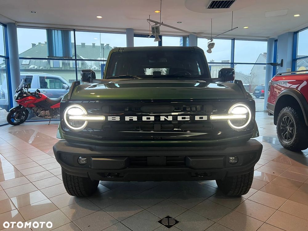 Ford Bronco - 25