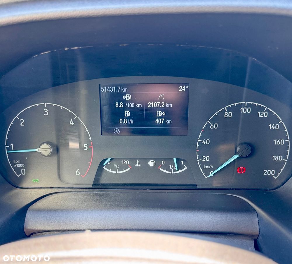 Ford Tourneo Custom 320 L2H1 VA Titanium - 22