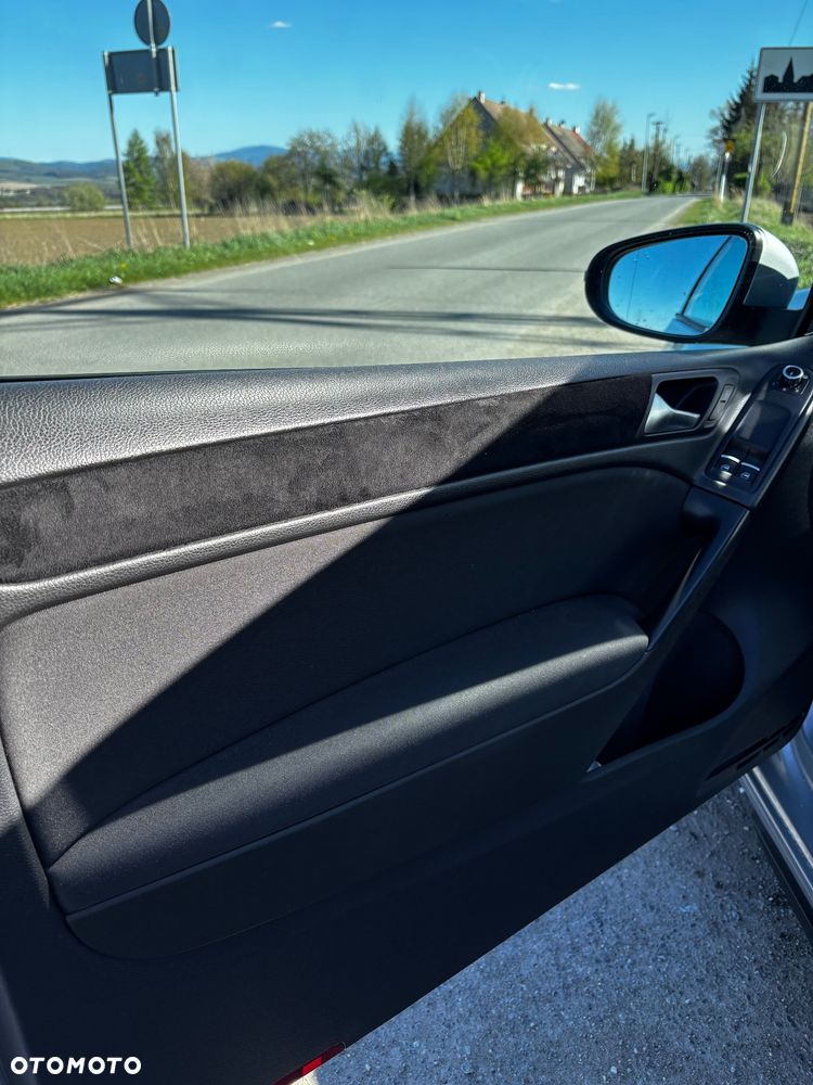 Volkswagen Golf 2.0 GTI DSG - 11