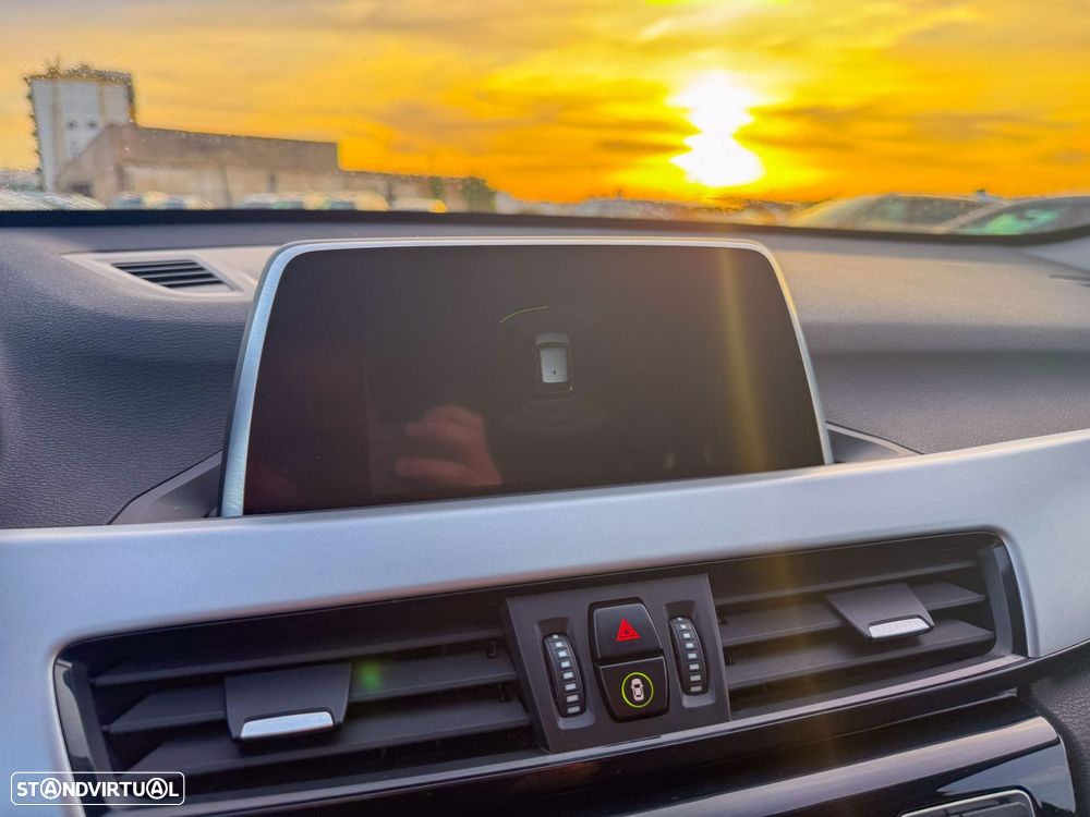 BMW X1 16 d sDrive Advantage - 19