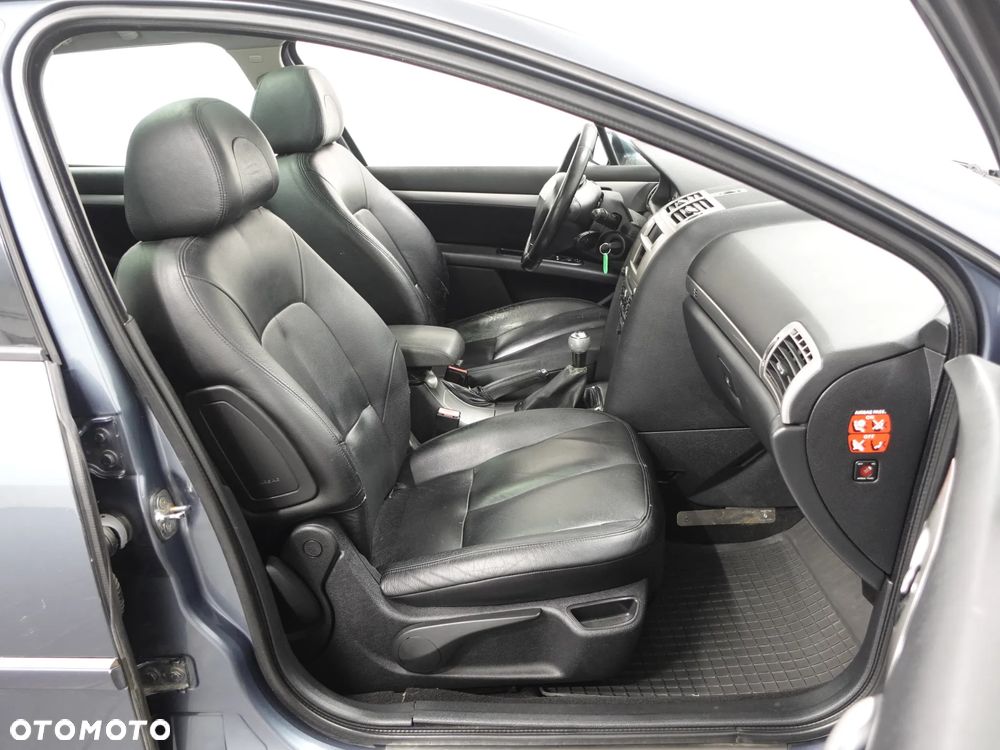 Peugeot 407 - 26