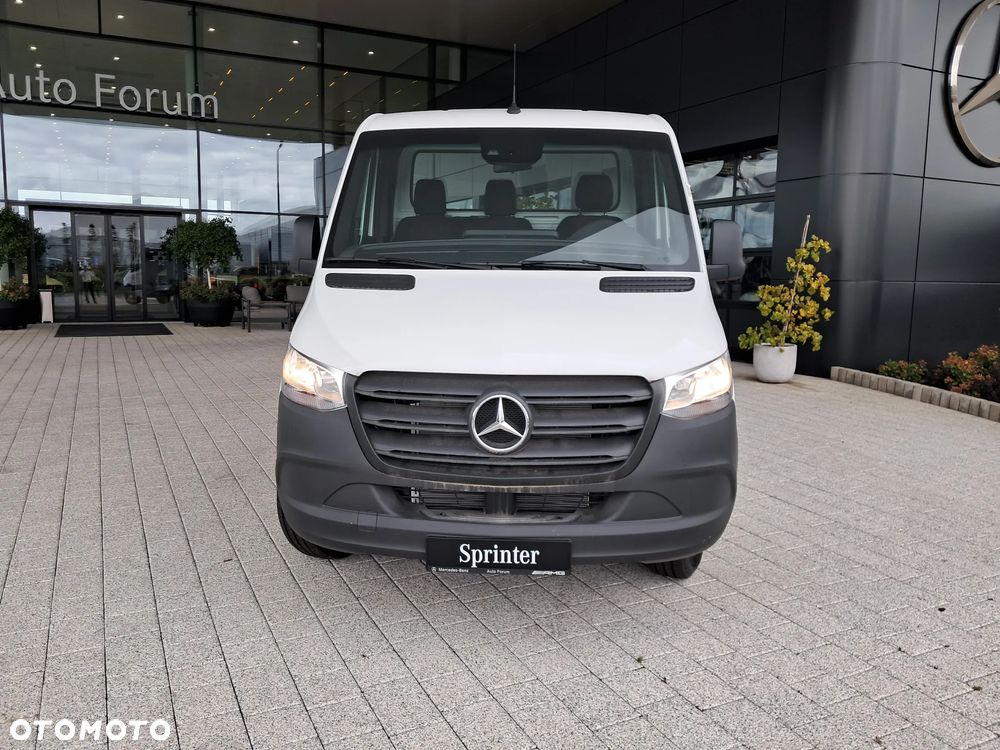 Mercedes-Benz Sprinter - 2