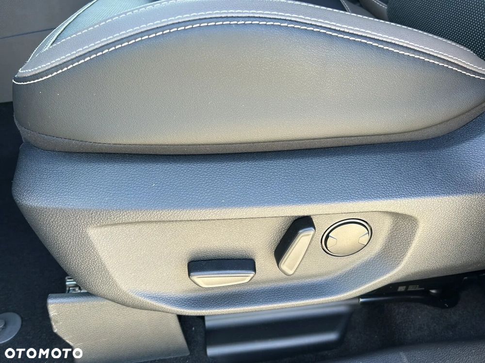 Volkswagen Amarok - 27