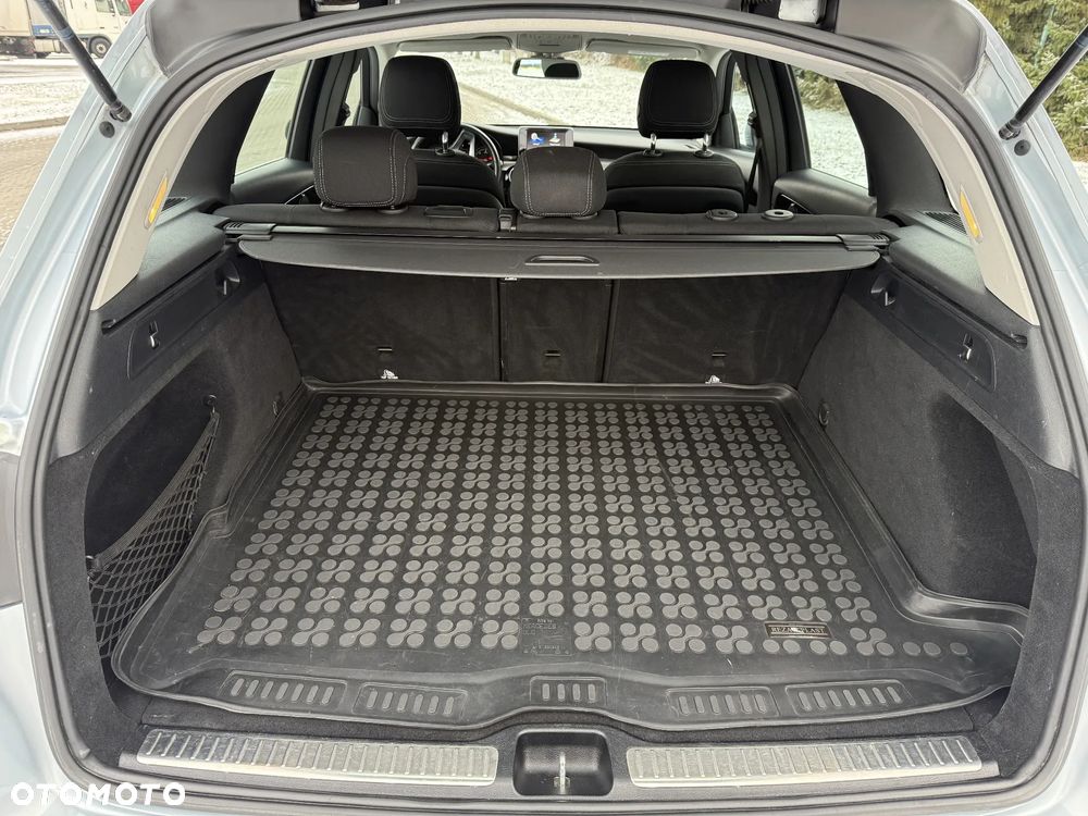 Mercedes-Benz GLC - 9