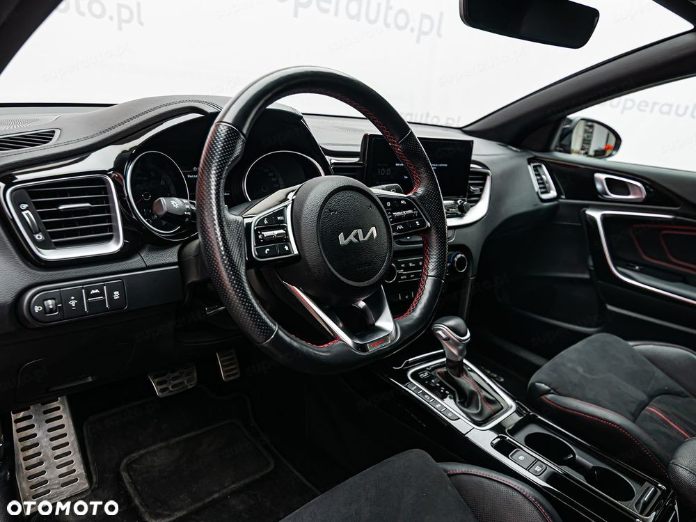 Kia ProCeed 1.6 T-GDI GT DCT - 9