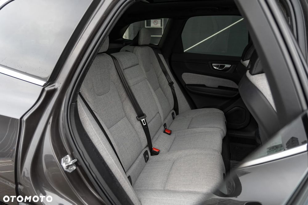 Volvo XC 60 D4 SCR AWD Inscription - 17