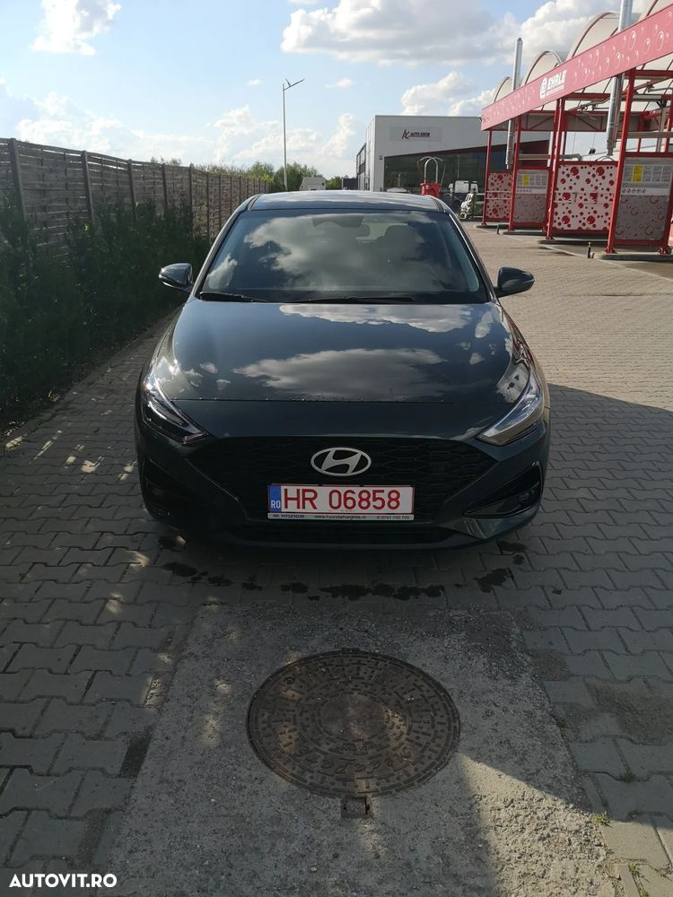 Hyundai i30 1.5 96CP M/T Highway - 1