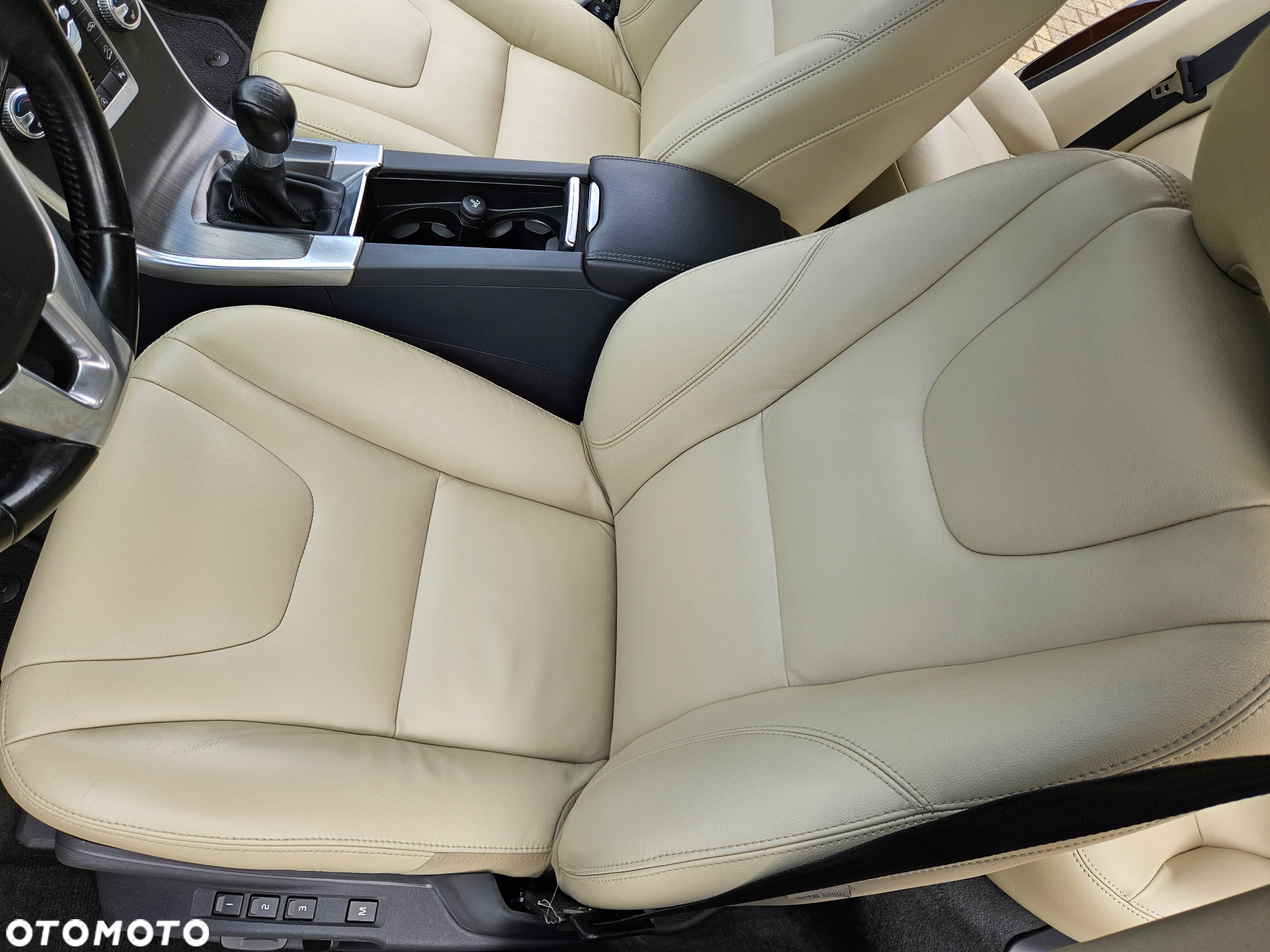 Volvo XC 60 D4 AWD Summum - 16