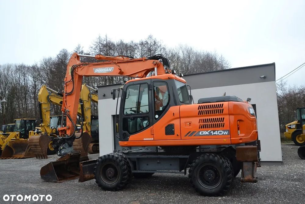 Doosan DX 140 W - 5