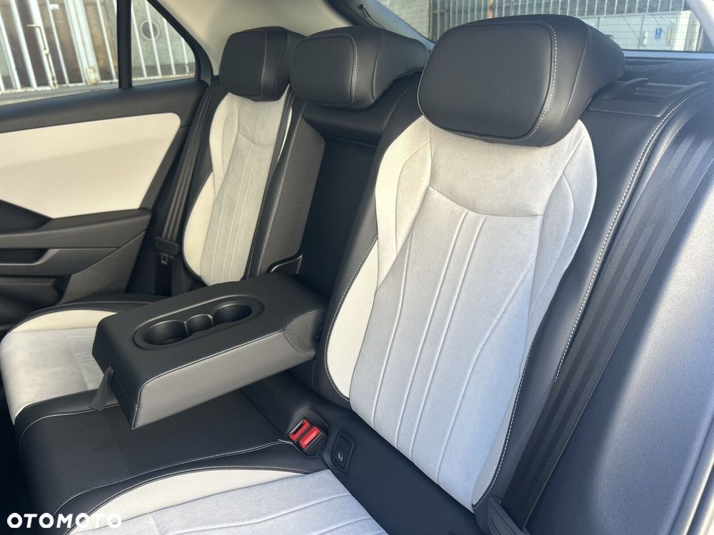 Volkswagen T-Roc - 25