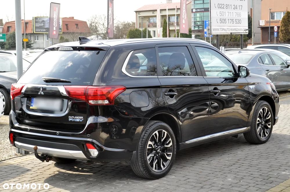 Mitsubishi Outlander - 10