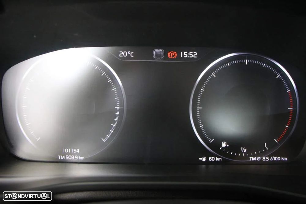 Volvo XC 40 2.0 D3 Momentum Plus - 8