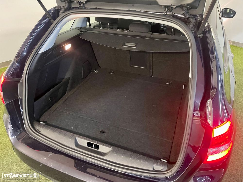 Peugeot 308 SW BlueHDi 130 EAT8 Style - 27