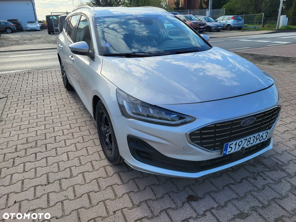 Ford Focus 1.0 EcoBoost Hybrid TITANIUM - 8