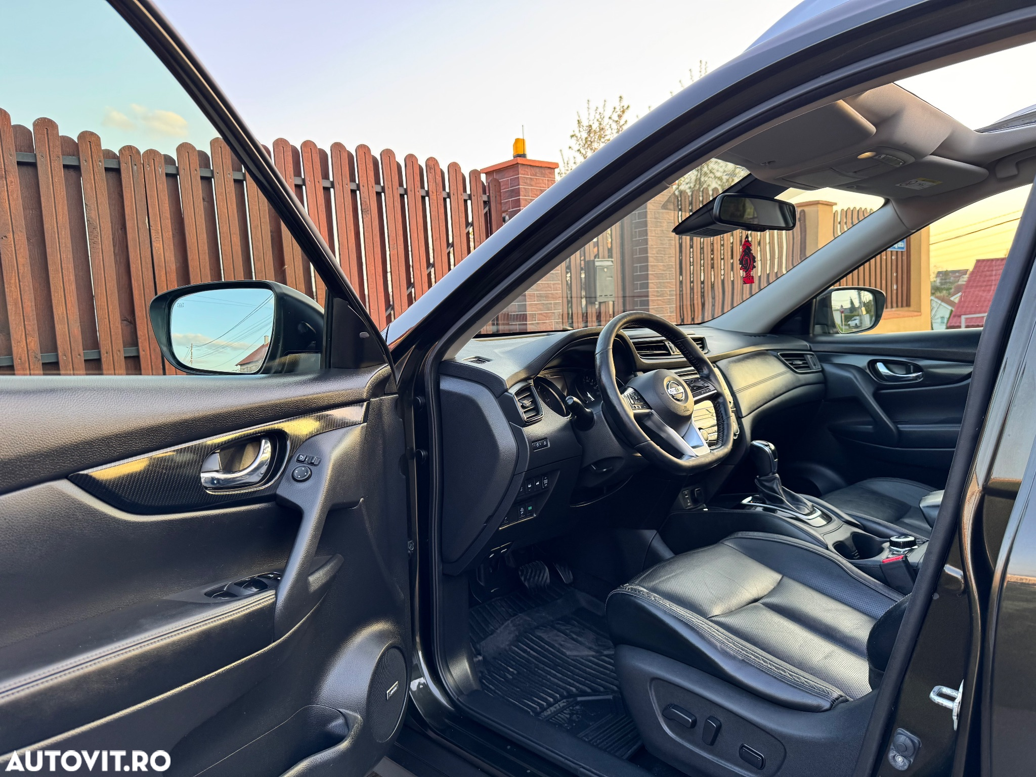 Nissan X-Trail 2.0 dCi ALL-MODE 4x4i Xtronic Acenta - 13