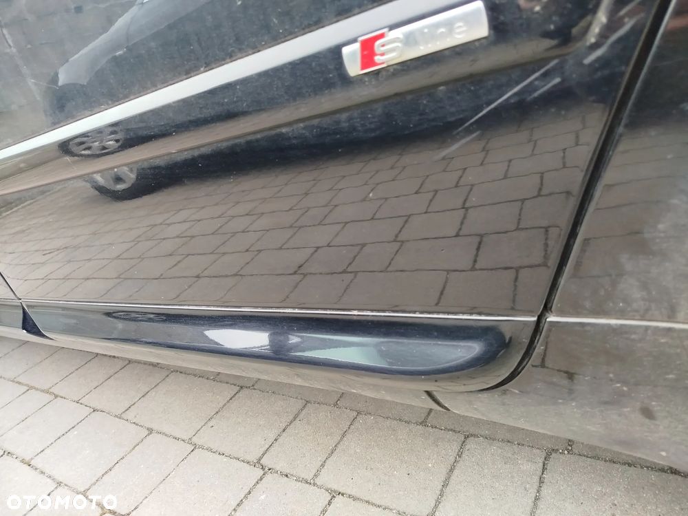 Audi A4 B6 B7 listwy drzwi komplet S-Line LY9B - 11