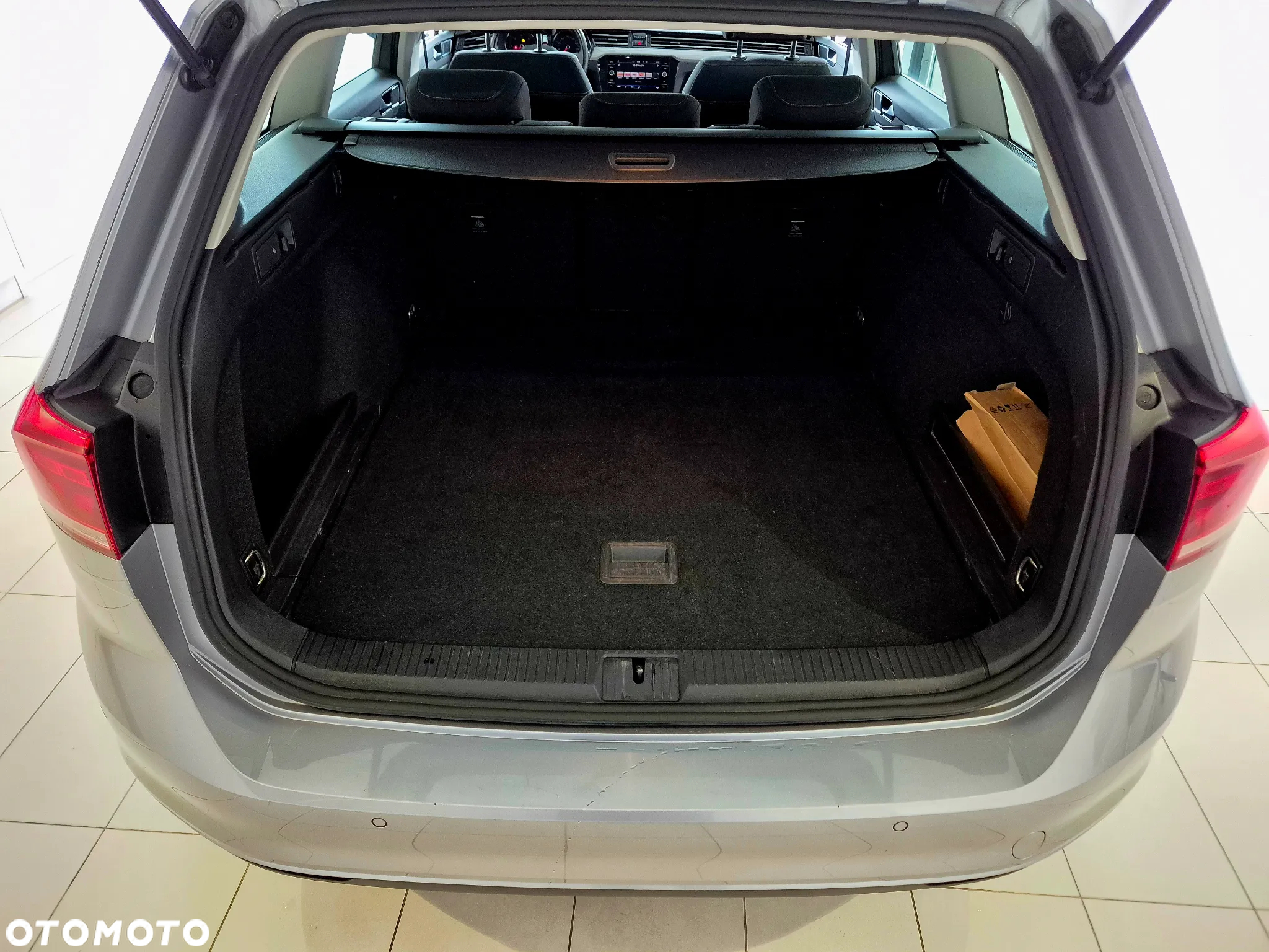 Volkswagen Passat 2.0 TDI EVO Business - 29