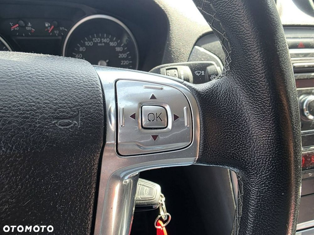 Ford Mondeo 2.0 TDCi Ambiente - 15