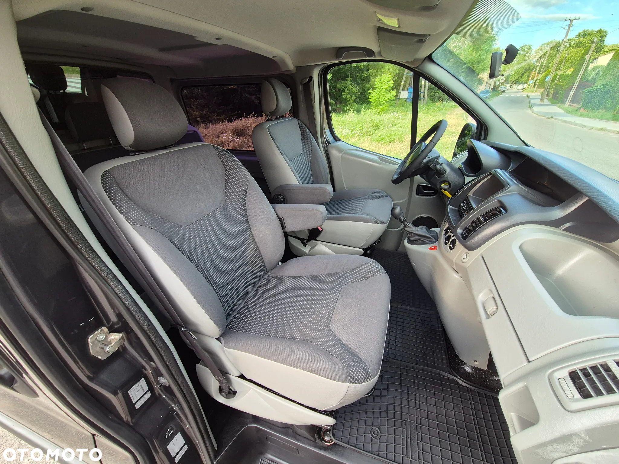 Opel Vivaro - 25