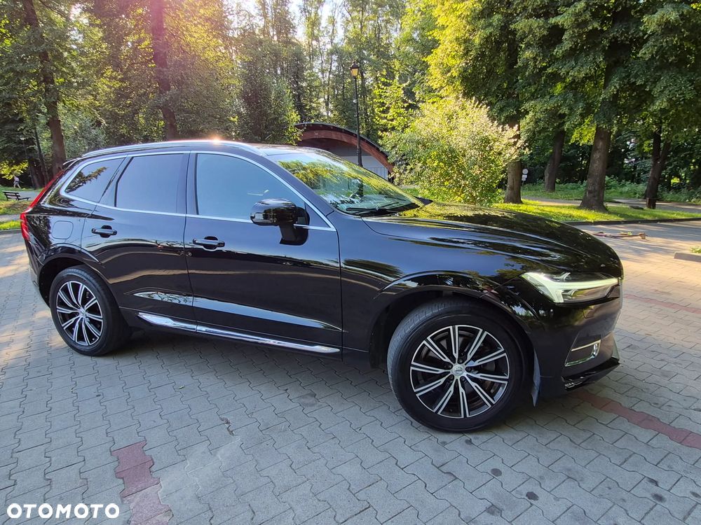 Volvo XC 60 B4 D AWD Momentum Pro - 3