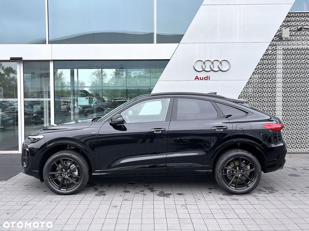 Audi Q5 Sportback - 11