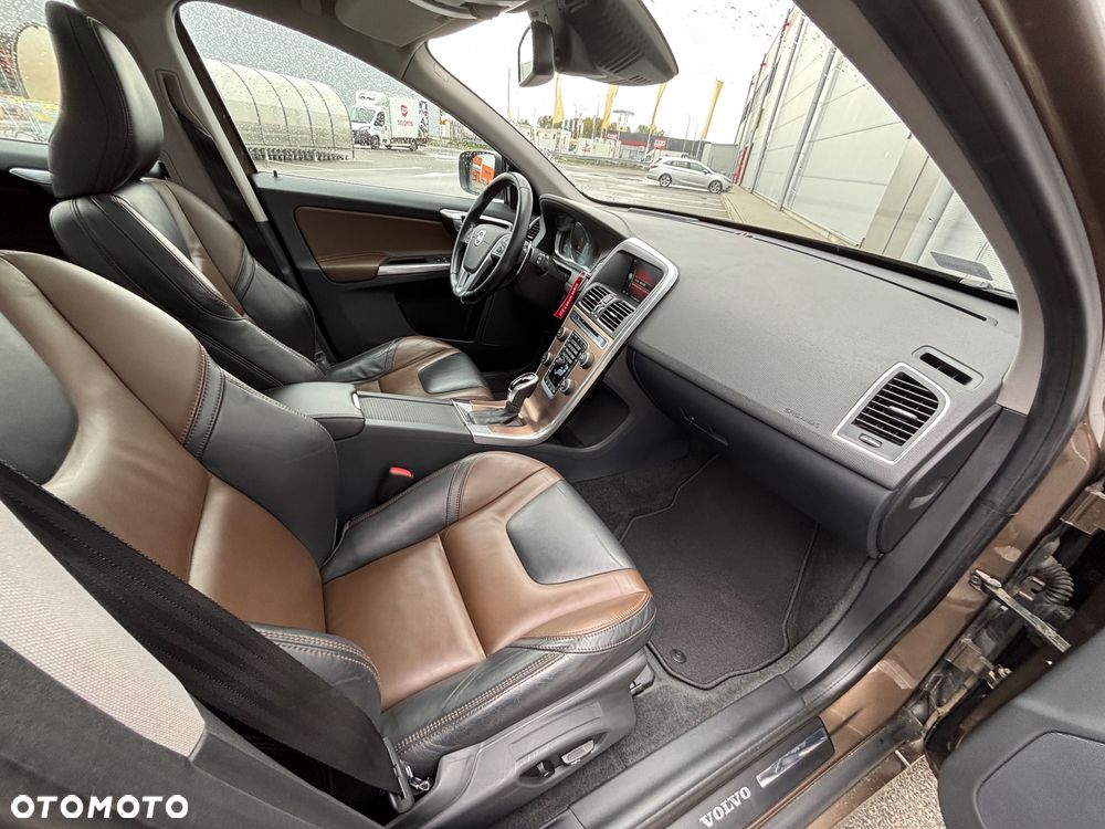 Volvo XC 60 T5 Drive-E Summum - 18