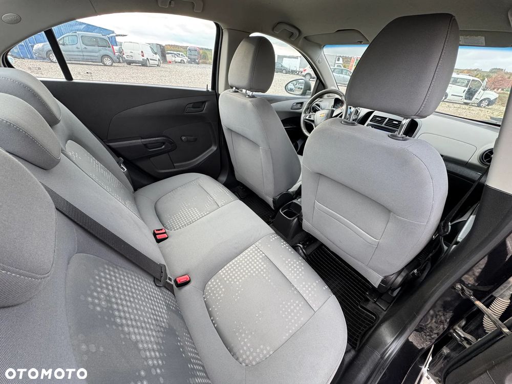 Chevrolet Aveo - 18