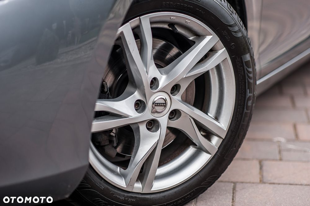 Volvo V40 T2 Kinetic - 12