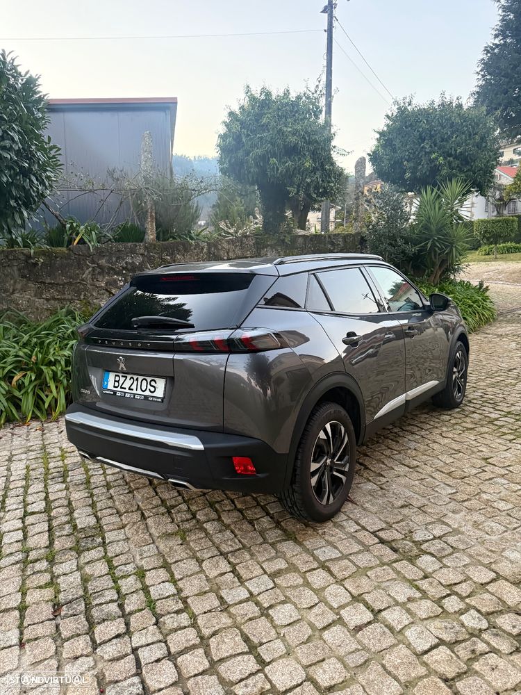 Peugeot 2008 1.2 PureTech Allure - 4