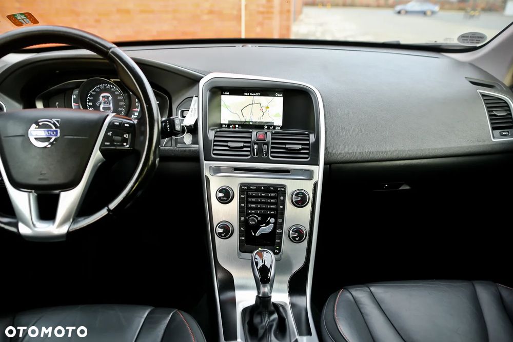 Volvo XC 60 D3 Geartronic Ocean Race - 22