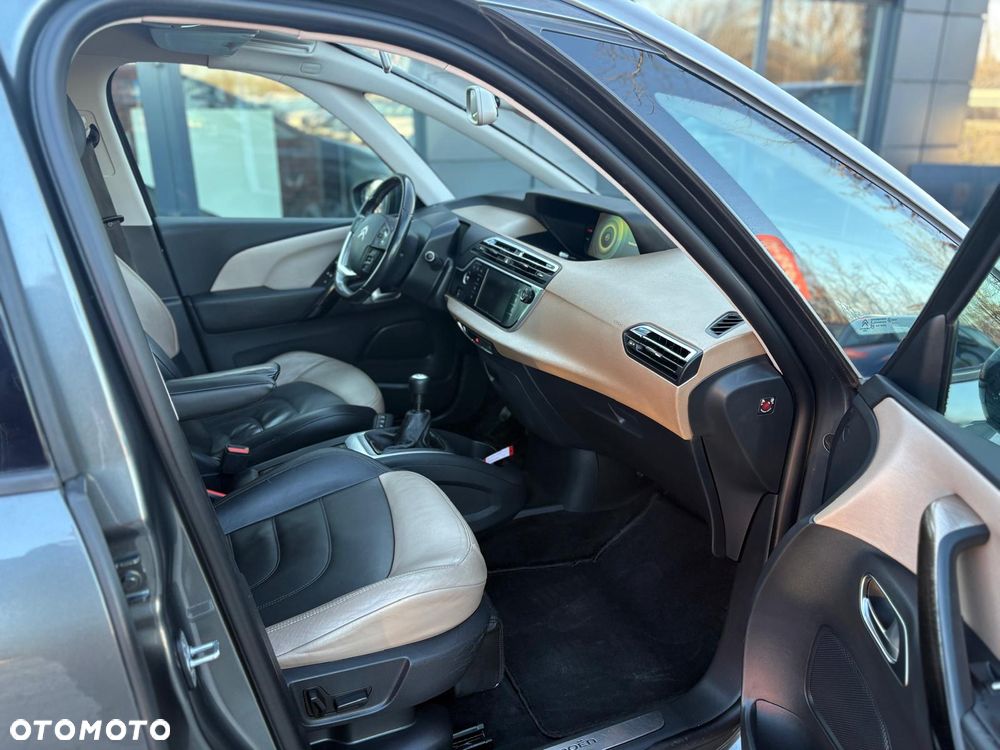 Citroën C4 Grand Picasso 1.6 HDi Attraction - 19