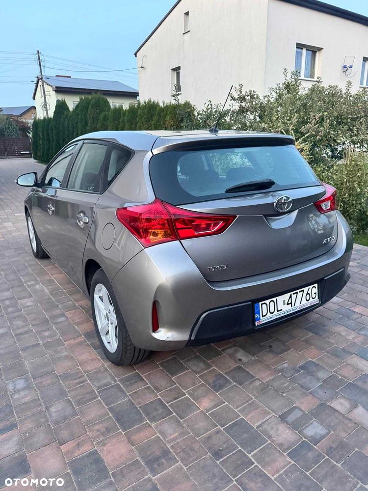 Toyota Auris - 3