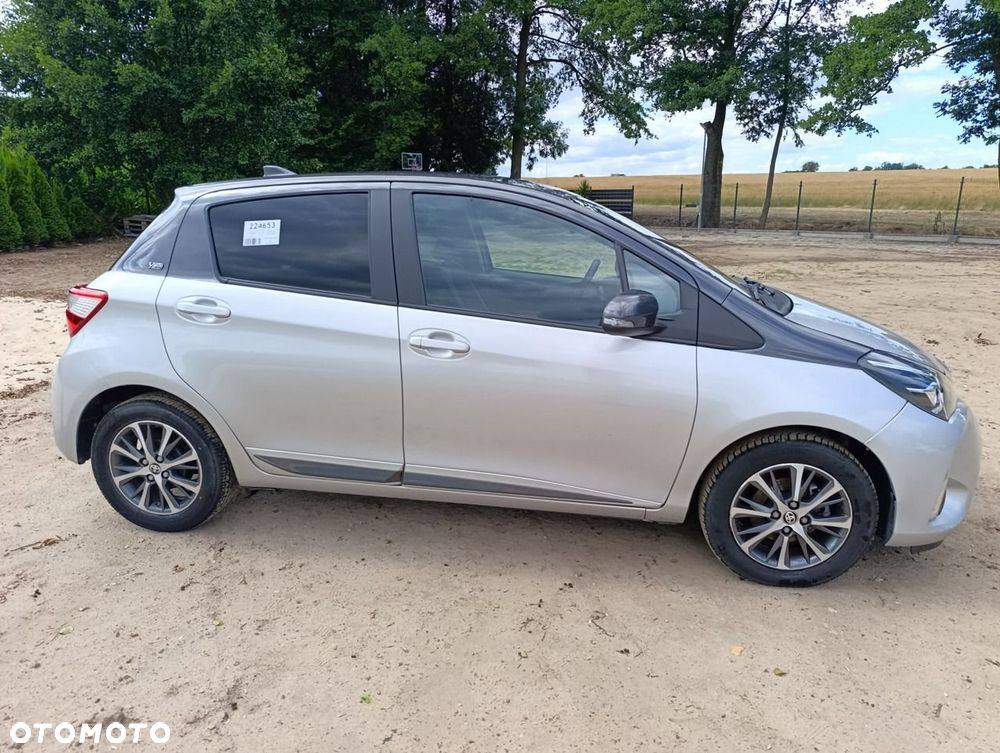 Toyota Yaris - 27