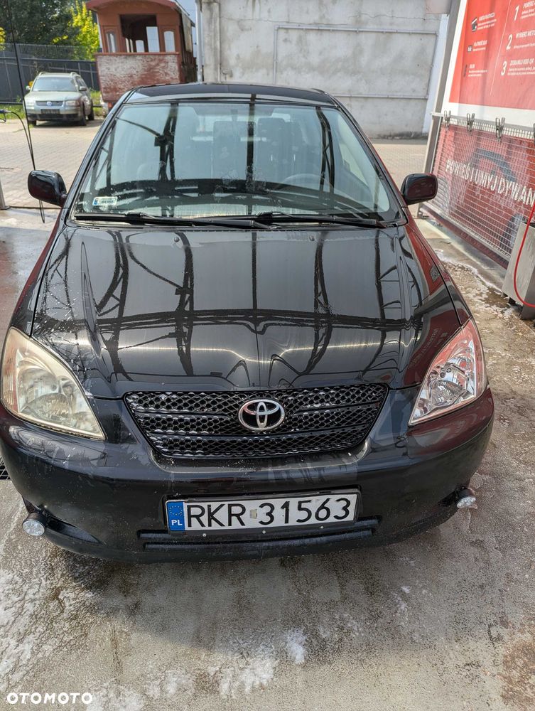 Toyota Corolla - 4
