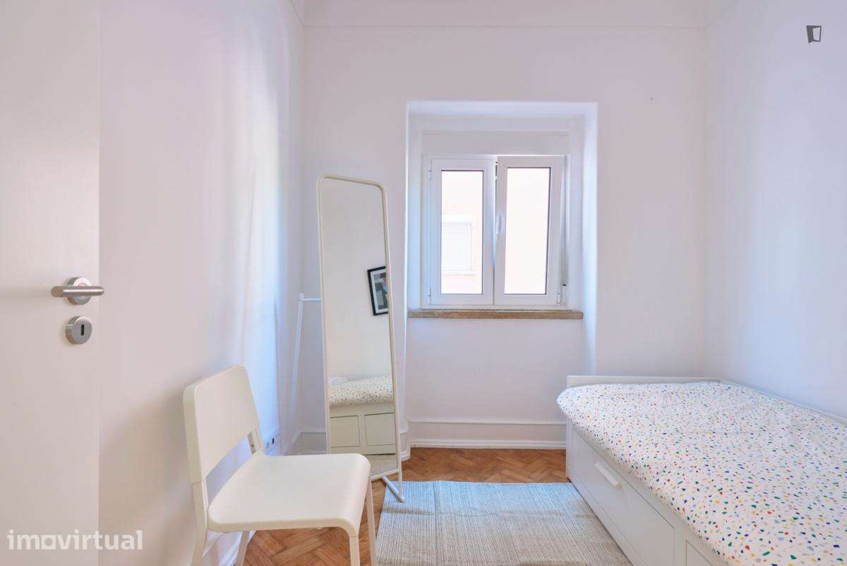 Quarto - localizado em Entrecampos Lisbon - Grande imagem: 2/21