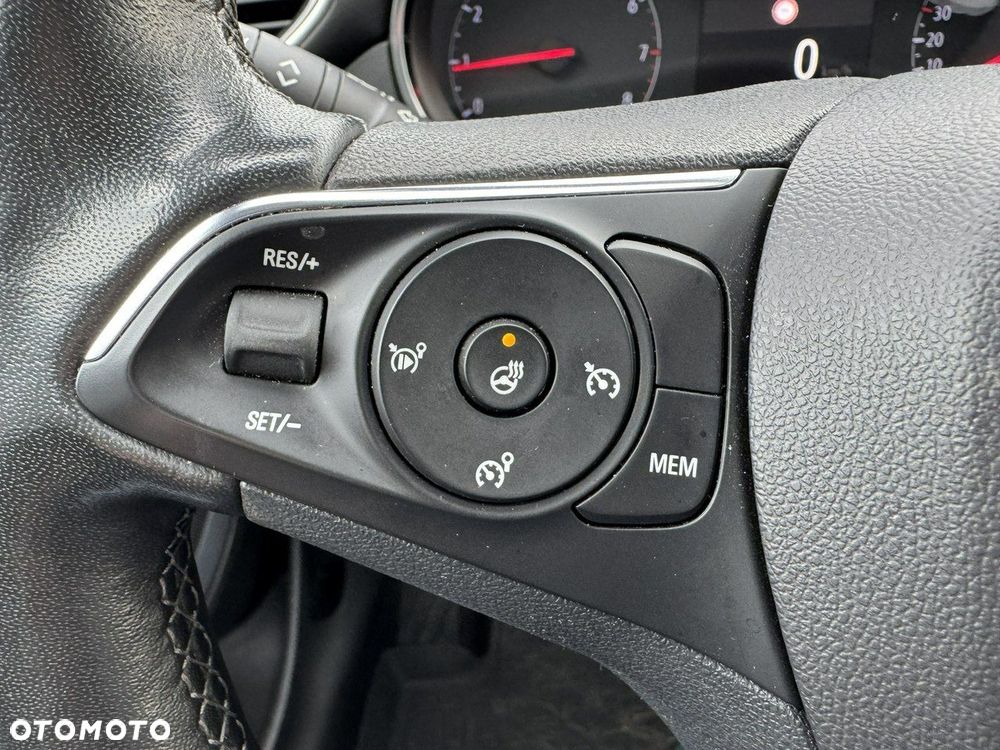 Opel Crossland 1.2 T Elegance - 12