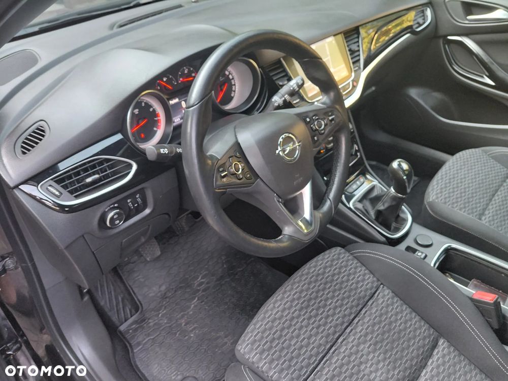 Opel Astra 1.4 Turbo Sports Tourer 120 Jahre - 11
