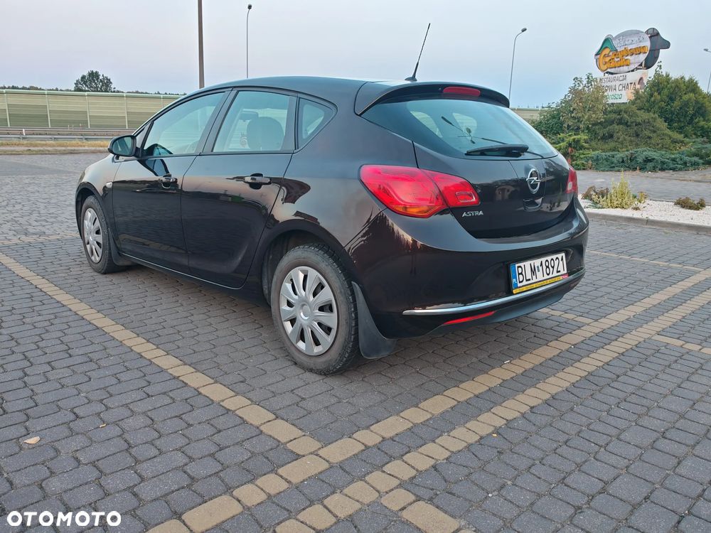Opel Astra 1.6 Enjoy - 7