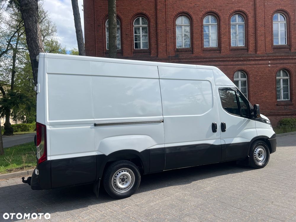 Iveco DAILY 35s16 L3H2 - 5