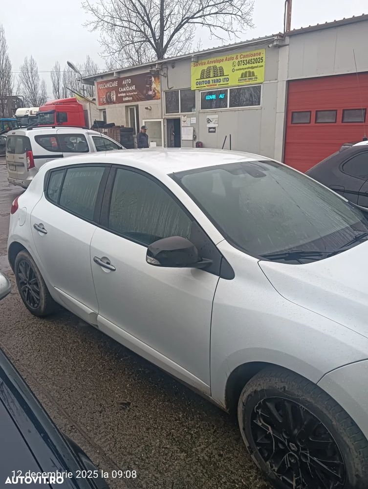 Renault Megane Sport Tourer 1.5 dCi GT Line - 2