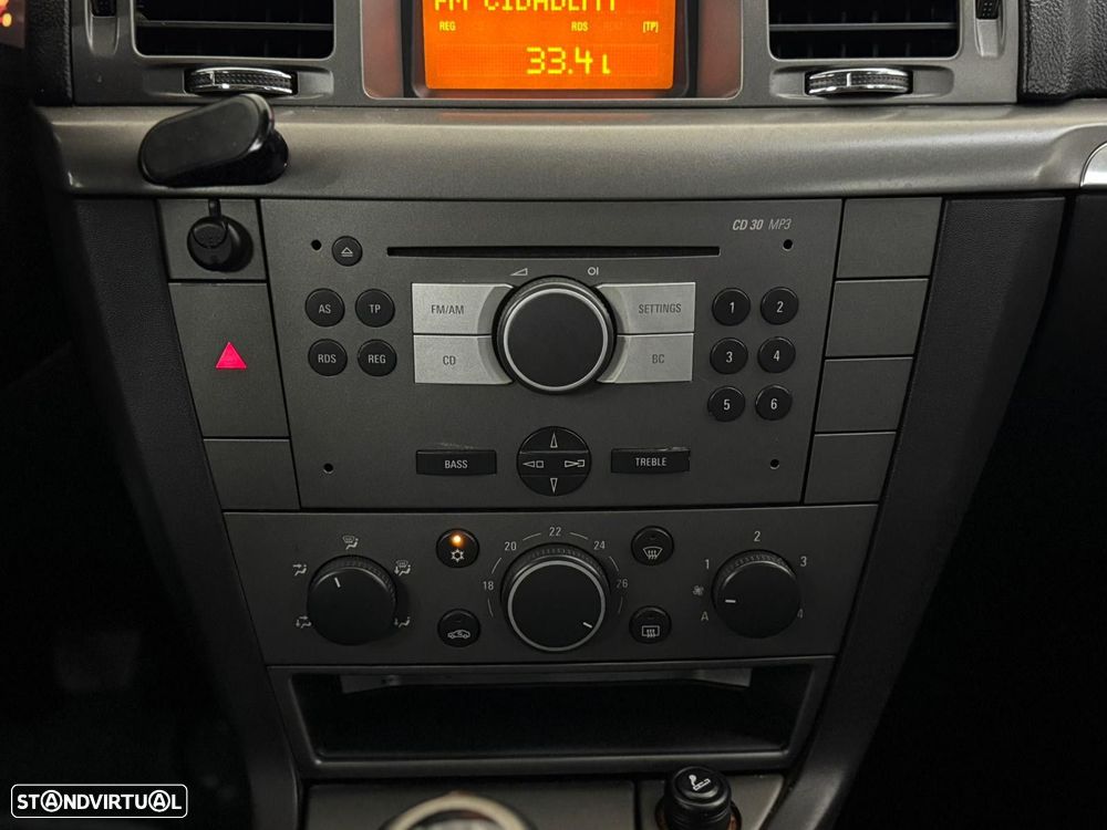 Opel Vectra Caravan 1.9 CDTi Executive - 34