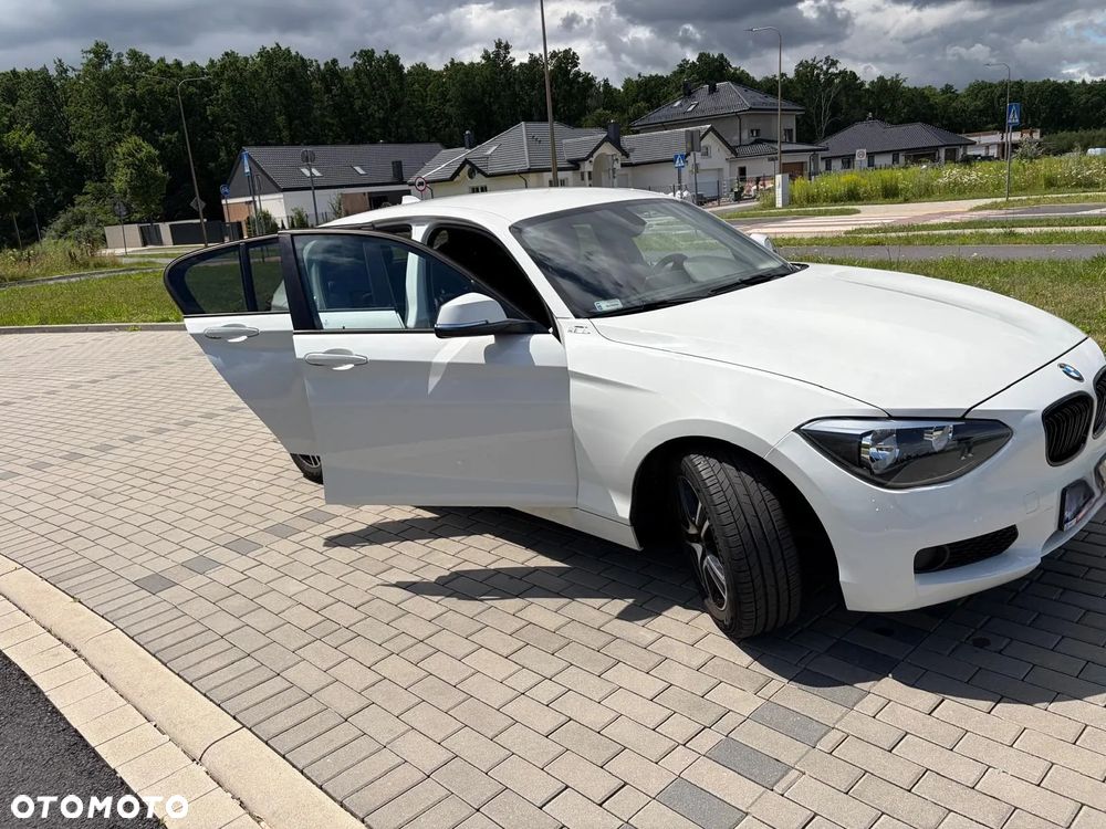 BMW Seria 1 116i - 12
