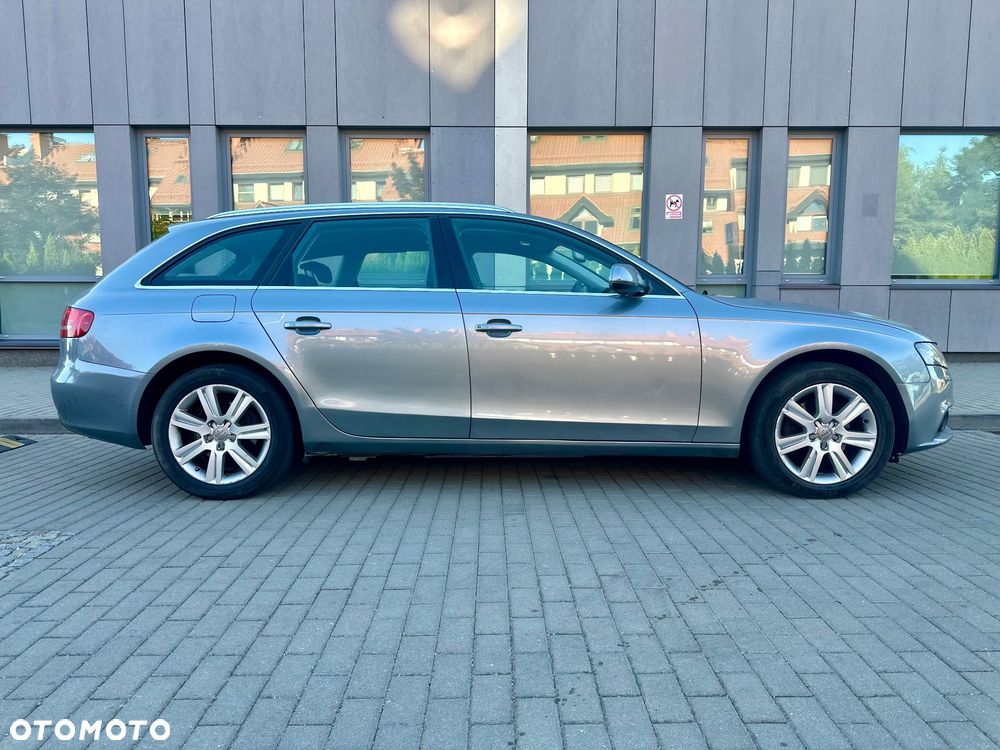 Audi A4 Avant 2.0 TDI DPF multitronic Ambiente - 4