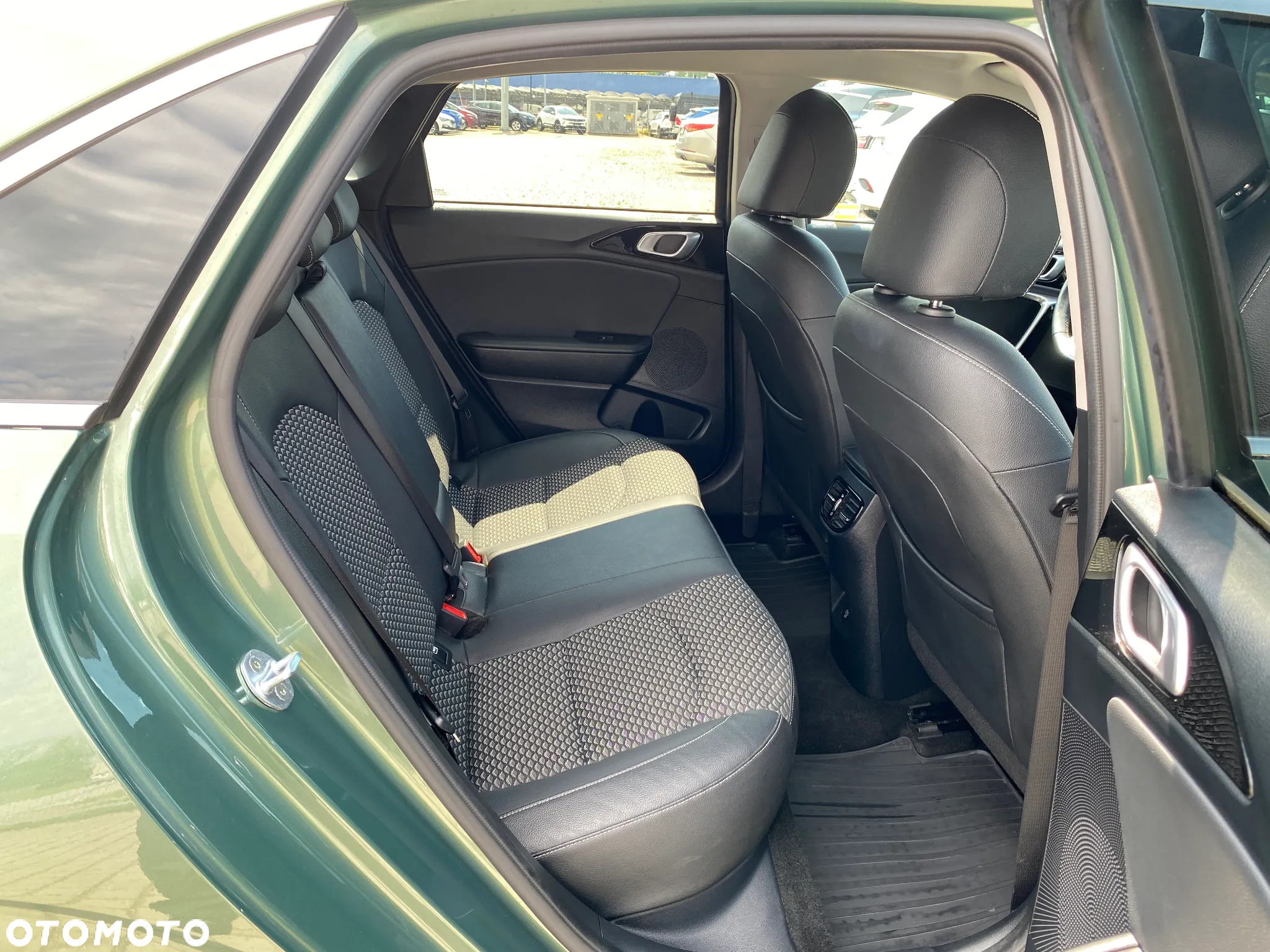 Kia Ceed 1.5 T-GDI L - 14