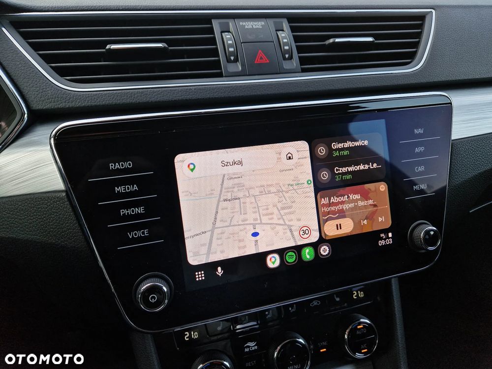 Skoda Superb 2.0 TSI Ambition DSG - 13
