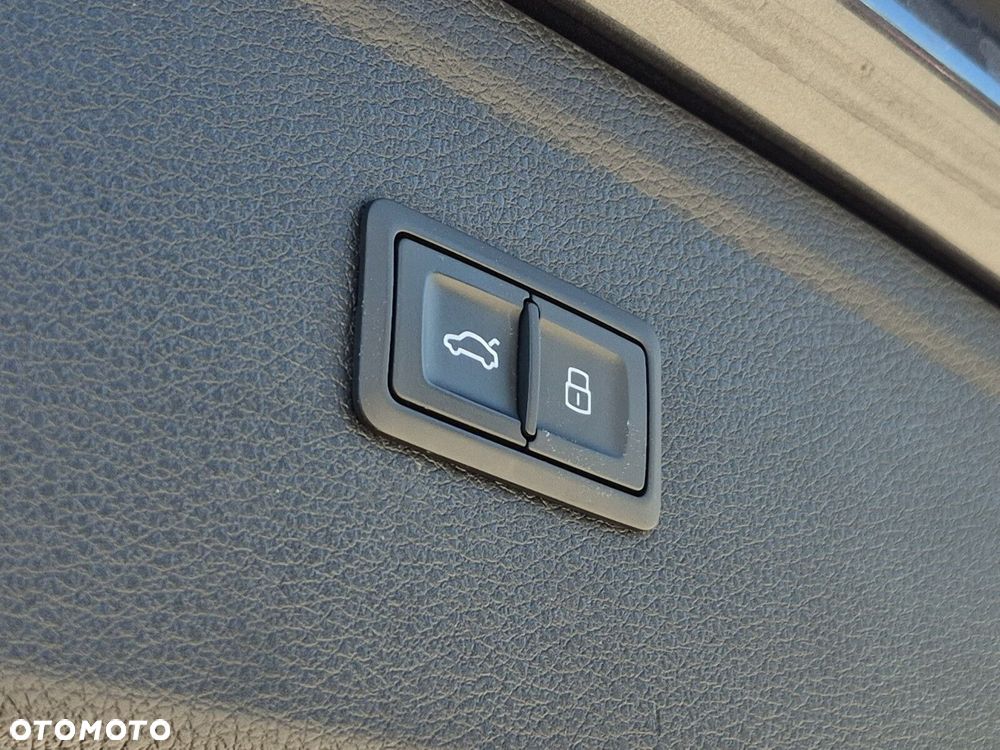 Audi Q5 35 TDI mHEV S Line S tronic - 17