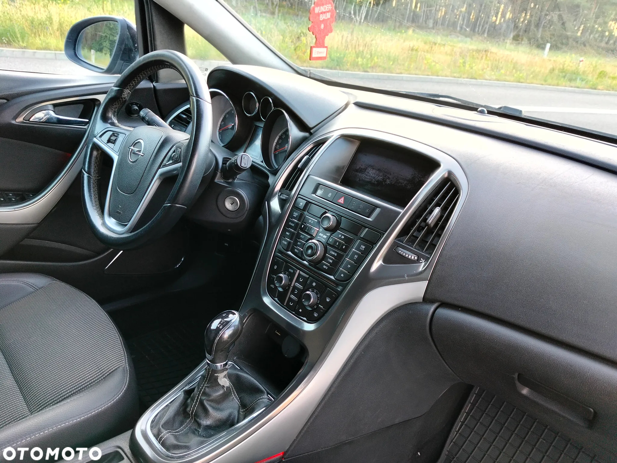 Opel Astra IV 1.4 T Essentia - 10