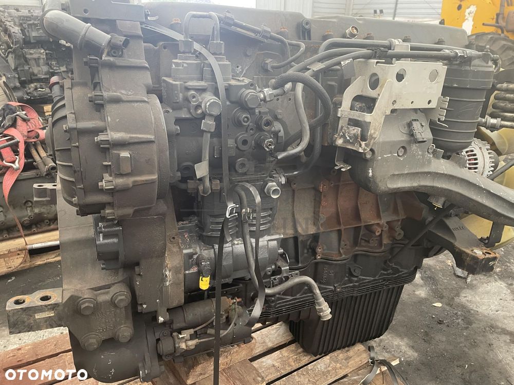 Iveco S-Way Stralis F3GGE611B - silnik kompletny - 2