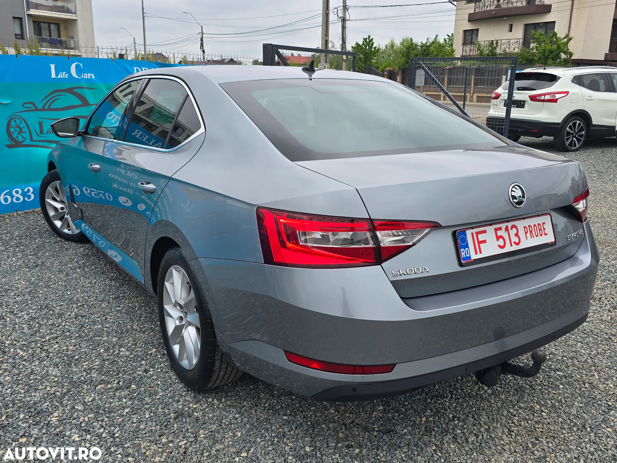 Skoda Superb 1.6 TDI DSG Ambition - 4
